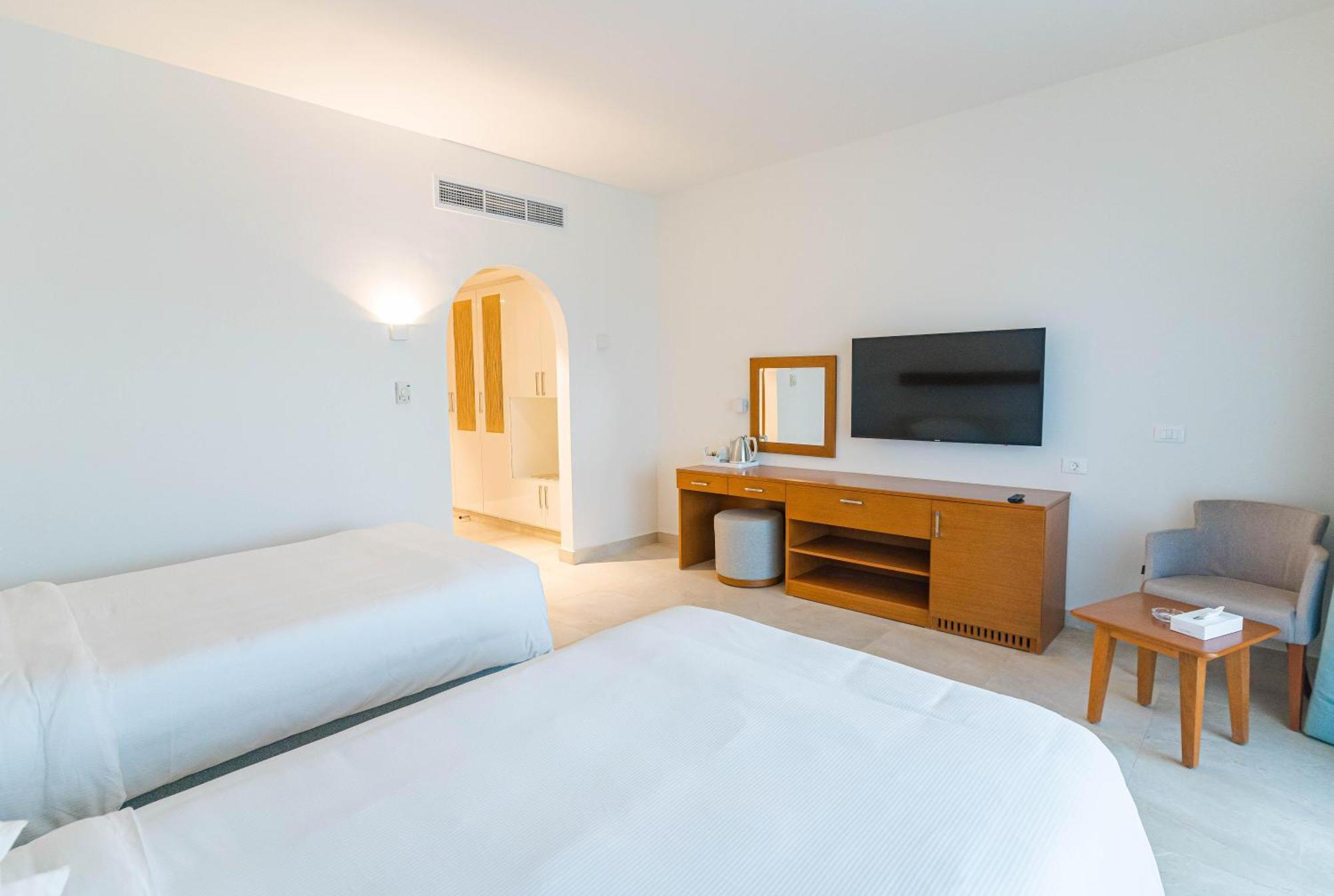 Sentido Reef Oasis Suakin Resort Marsa Alam Exterior photo